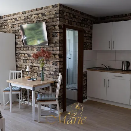 Gaestehaus Marie فندق Pansdorf